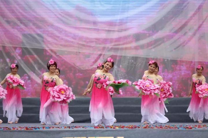 救援可爱少女