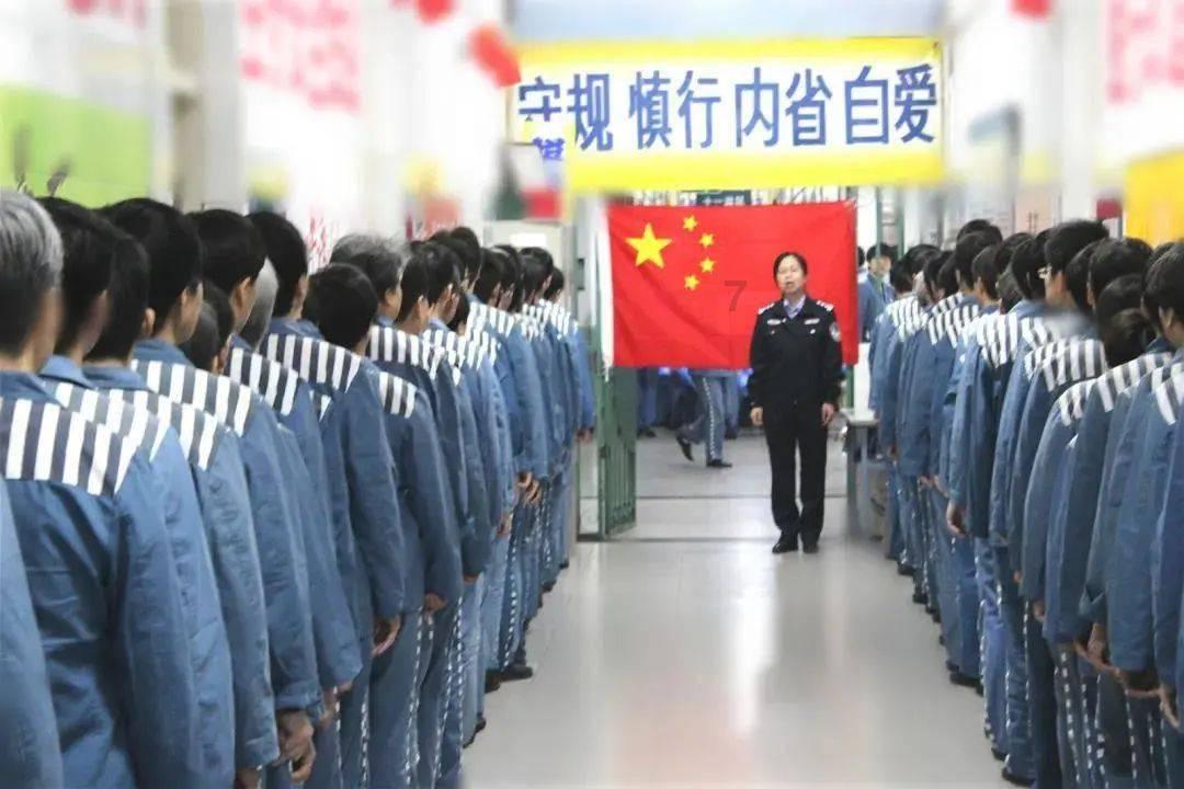 时尚公主做美甲